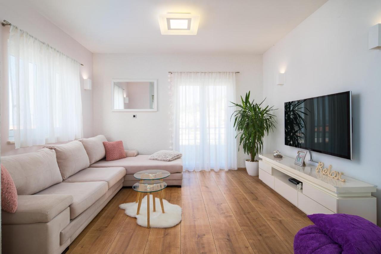 Apartment Toma Podstrana Esterno foto